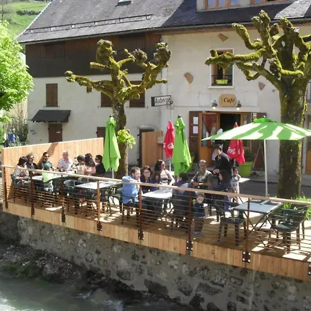 Gite Auberge L'Herbe Tendre Saint-Pierre-d'Entremont  Exterior photo
